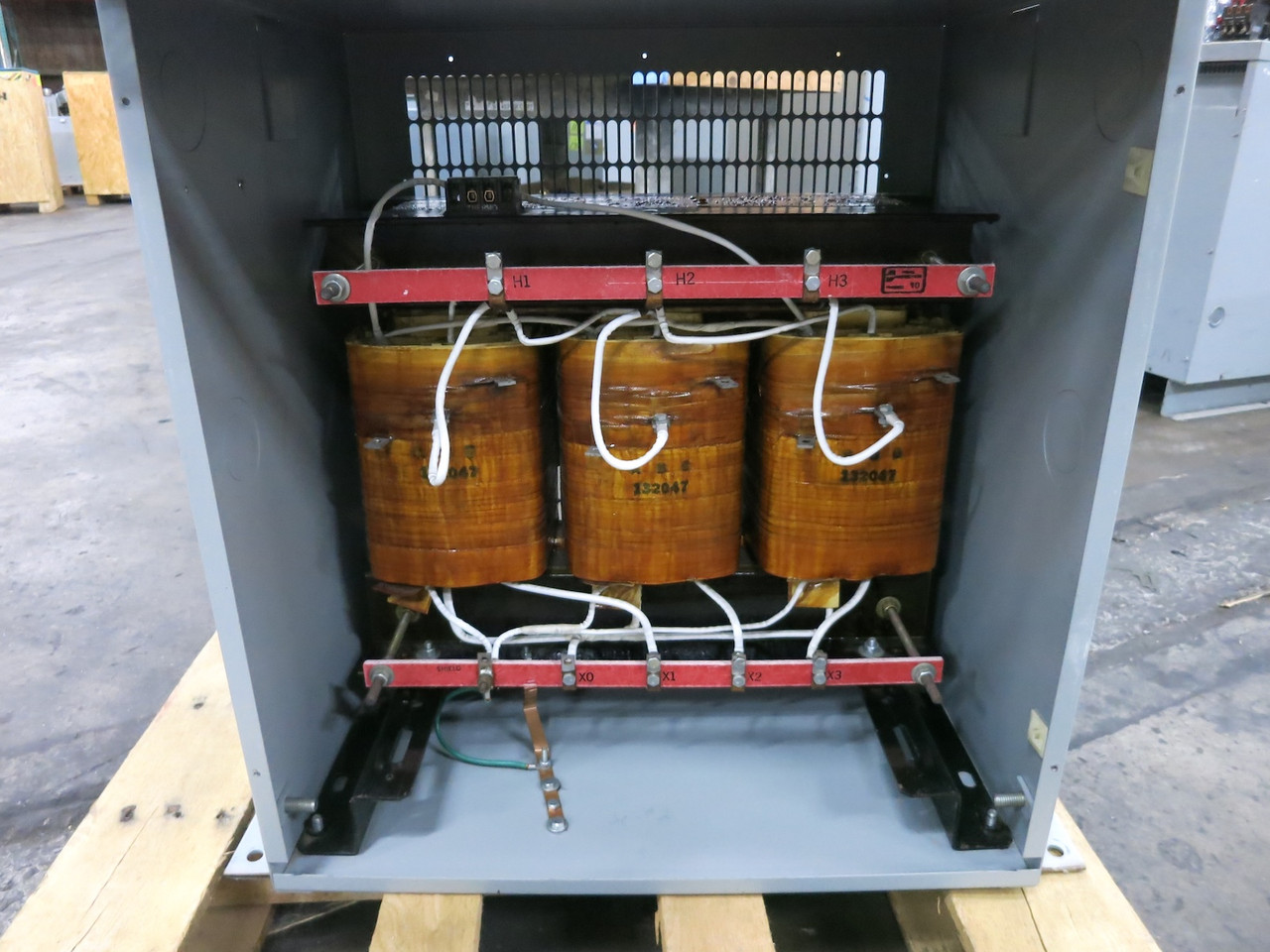 Hammond 63 kVA 460 Delta to 460Y/265 V 3PH Isolation Transformer 132047 460V (DW7329-1)