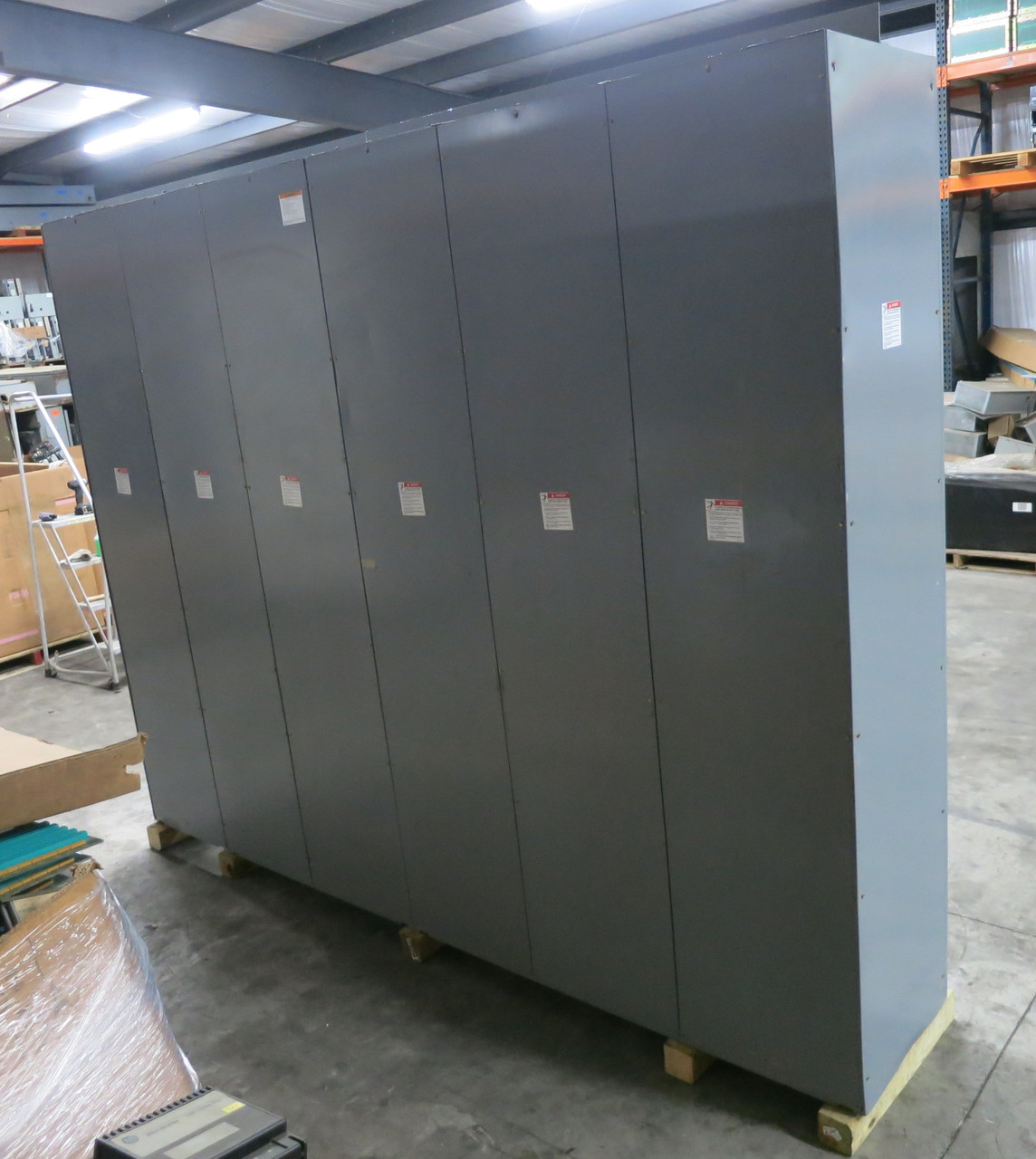 Square D Model 6 600/300 Amp MCC Motor Control Center 6x Section 480V 600A 300A (DW7327-1)