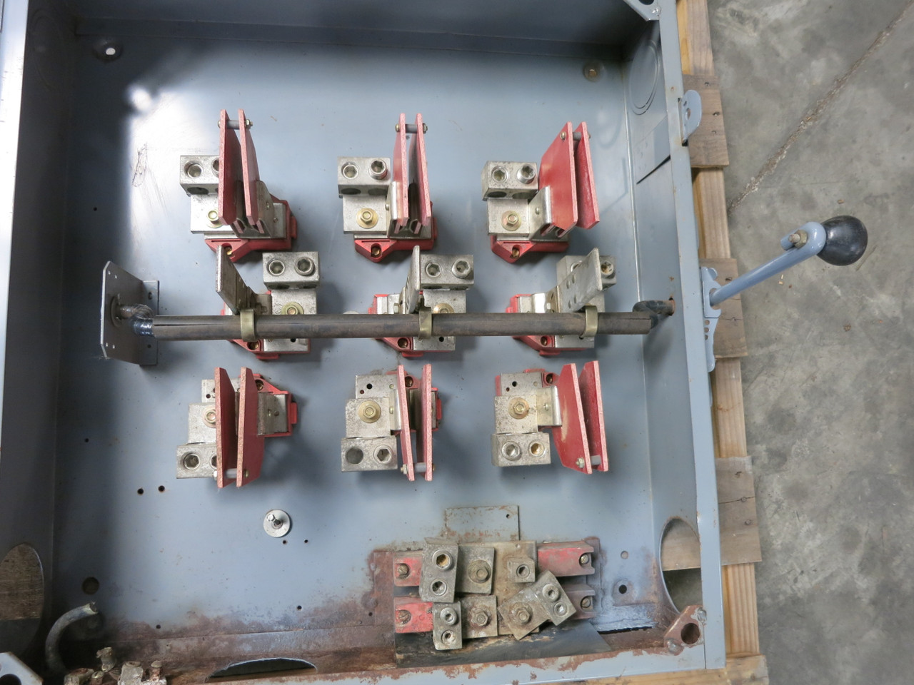 Square D 92345 400A 600V Double Throw Safety Switch Manual Transfer 400 Amp E1 (DW7347-1)