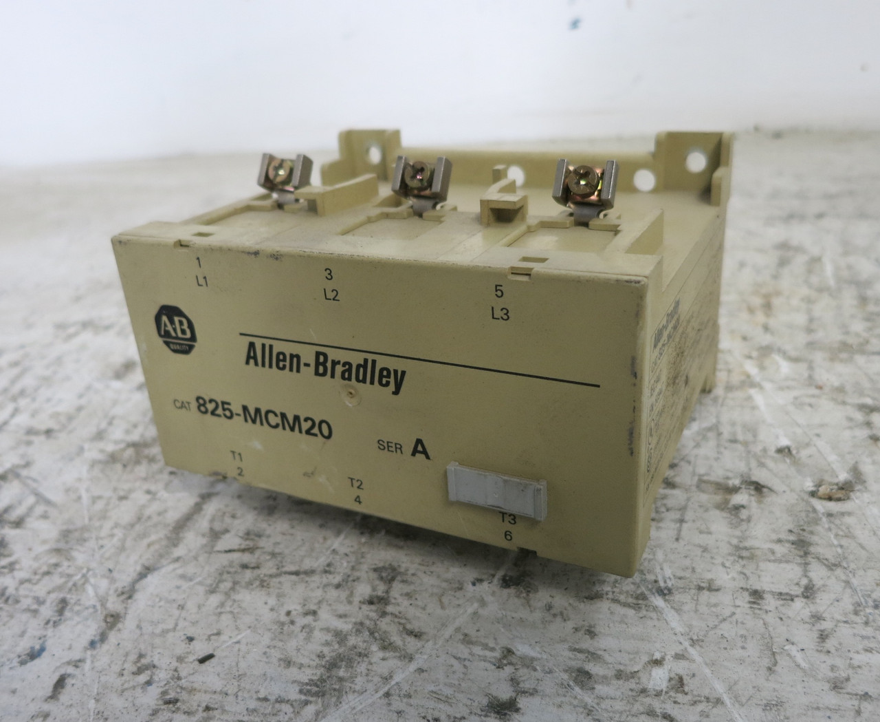 Image of Allen Bradley 825-MCM20 Current Converter Module Ser A 600V 2.5-20A 825MCM20