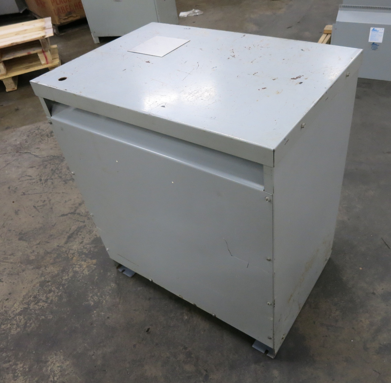 GE 75 kVA 460 Delta to 460Y/266 V 3PH Isolation Transformer 9T23B4007G42 460V (DW7368-1)
