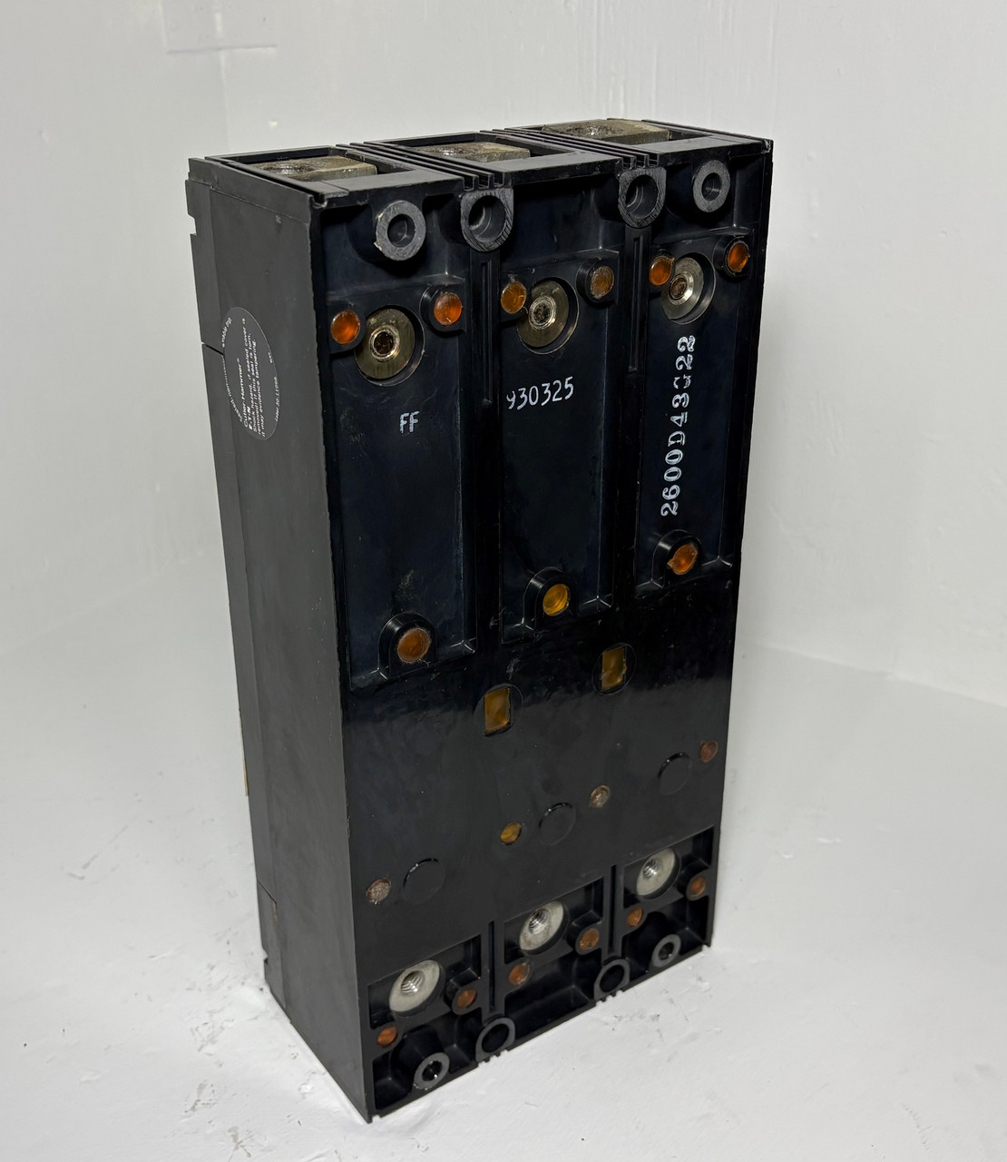 Cutler Hammer MS360800A 800A Circuit Breaker w/ 800 Amp Trip 600V Type MS Eaton (EM5534-1)