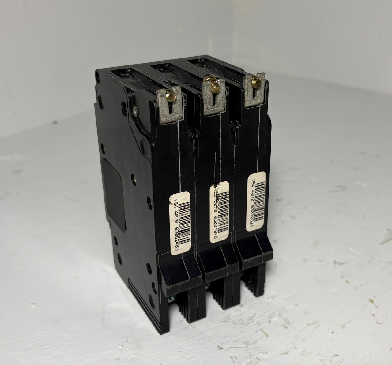 Square D EDB34070 70A Circuit Breaker 3 Pole 18kA @ 480Y/277 VAC 70 Amp HACR (EM5542-1)