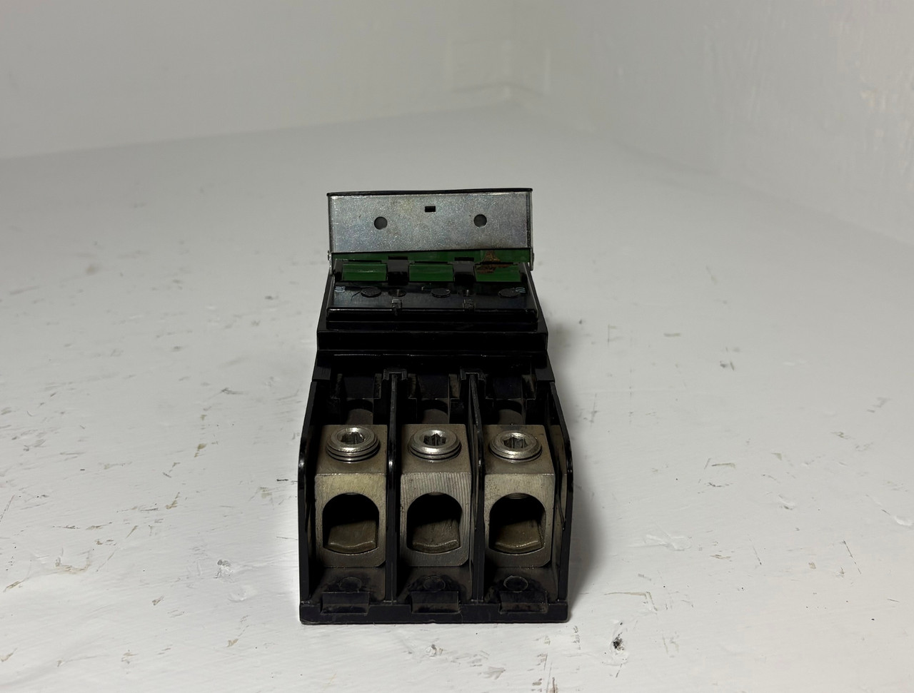 Bryant BJ3125 125A Circuit Breaker 3P 240V 125 Amp Type BJ (EM5544-1)