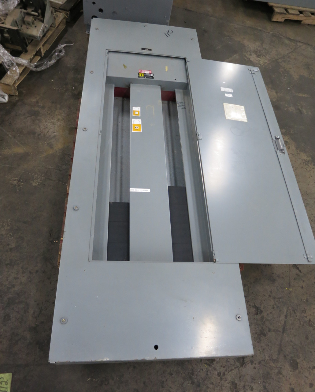 Image of Square D HCM 400A 480V I-Line Breaker Panel Board 3PH 3W 400 Amp Main Lug MLO