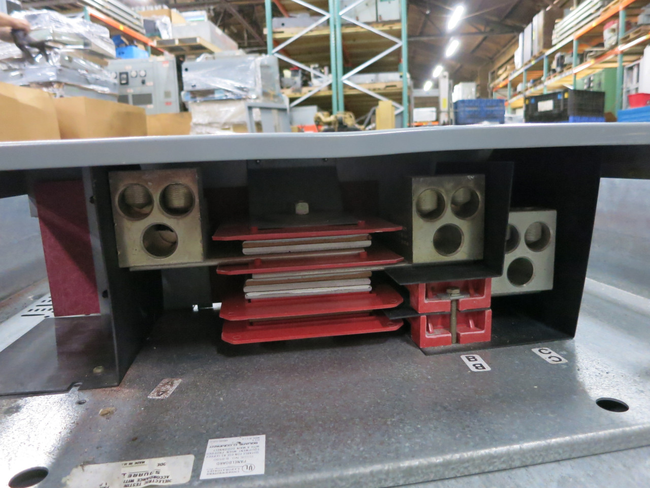 Square D HCM 400A 480V I-Line Breaker Panel Board 3PH 3W 400 Amp Main Lug MLO (DW7410-1)