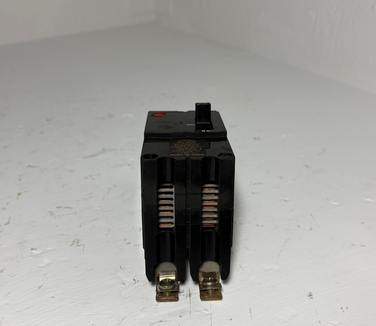 GE TEY260 60A 2P Circuit Breaker 480Y/277V TEYM02 60 Amp 2 Pole General Electric (EM5555-26)