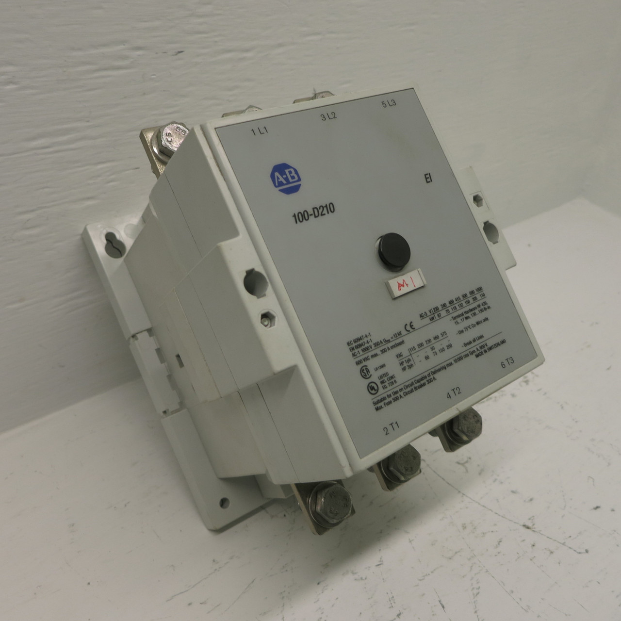 Image of Allen Bradley 100-D210 Contactor 600V 300A Non-Reversing 110/130V Coil 100D210