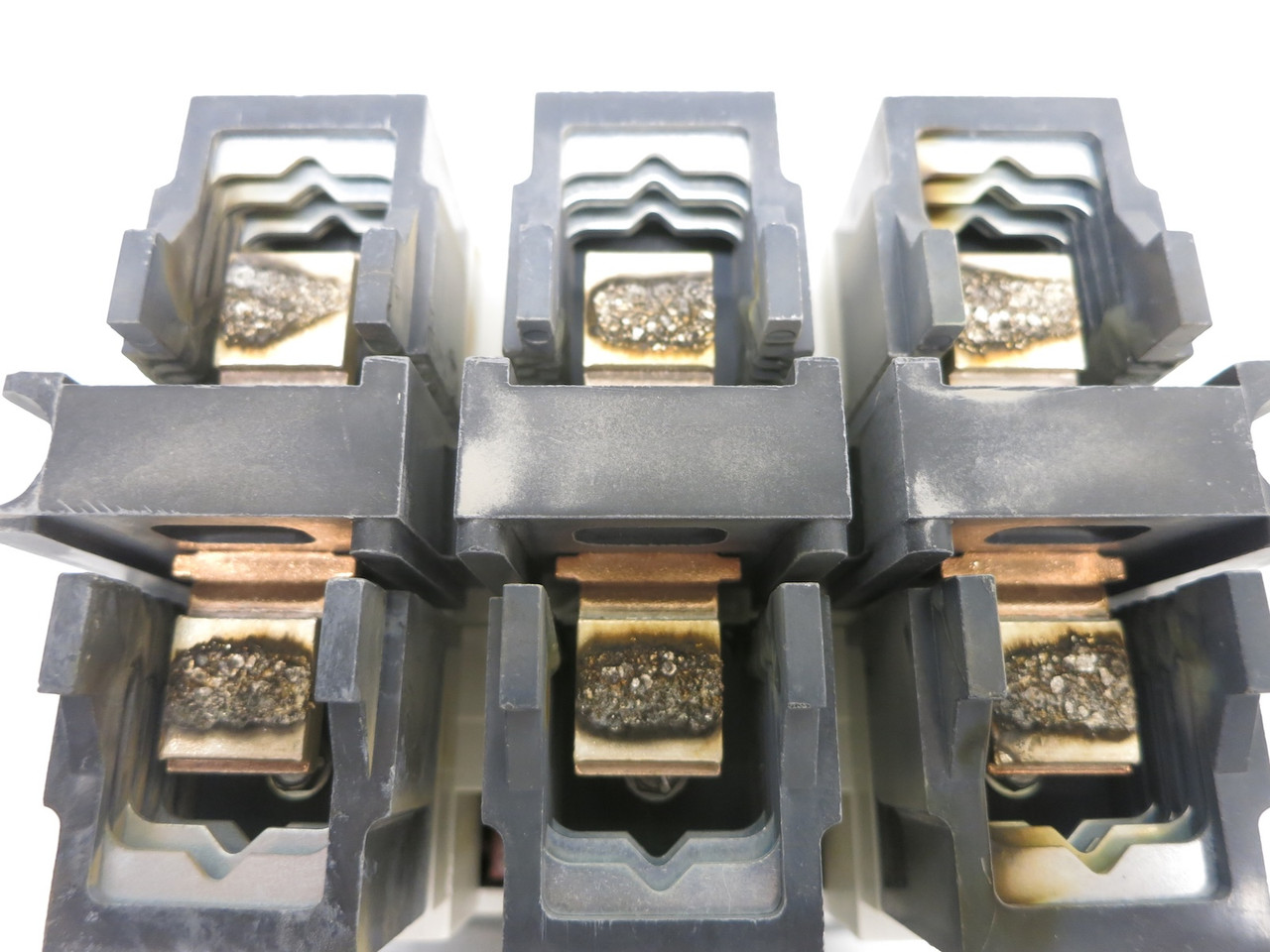 Eaton AN14NN0 Size 4 Motor Contactor 135A 120V Coil 3PH Ser B1 100 HP ANN14NNO (AH0630-1)