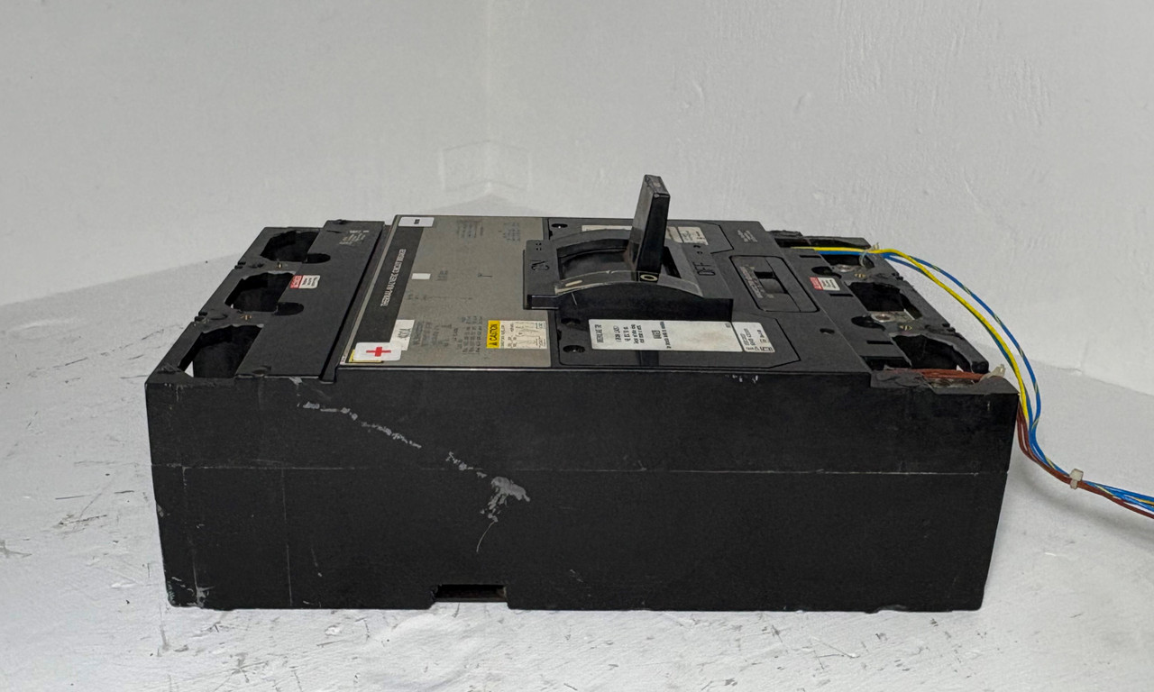 Square D MHL3640025DC1679 400A DC Circuit Breaker 500 VDC w/ UVR & Aux 400 Amp (EM5566-1)