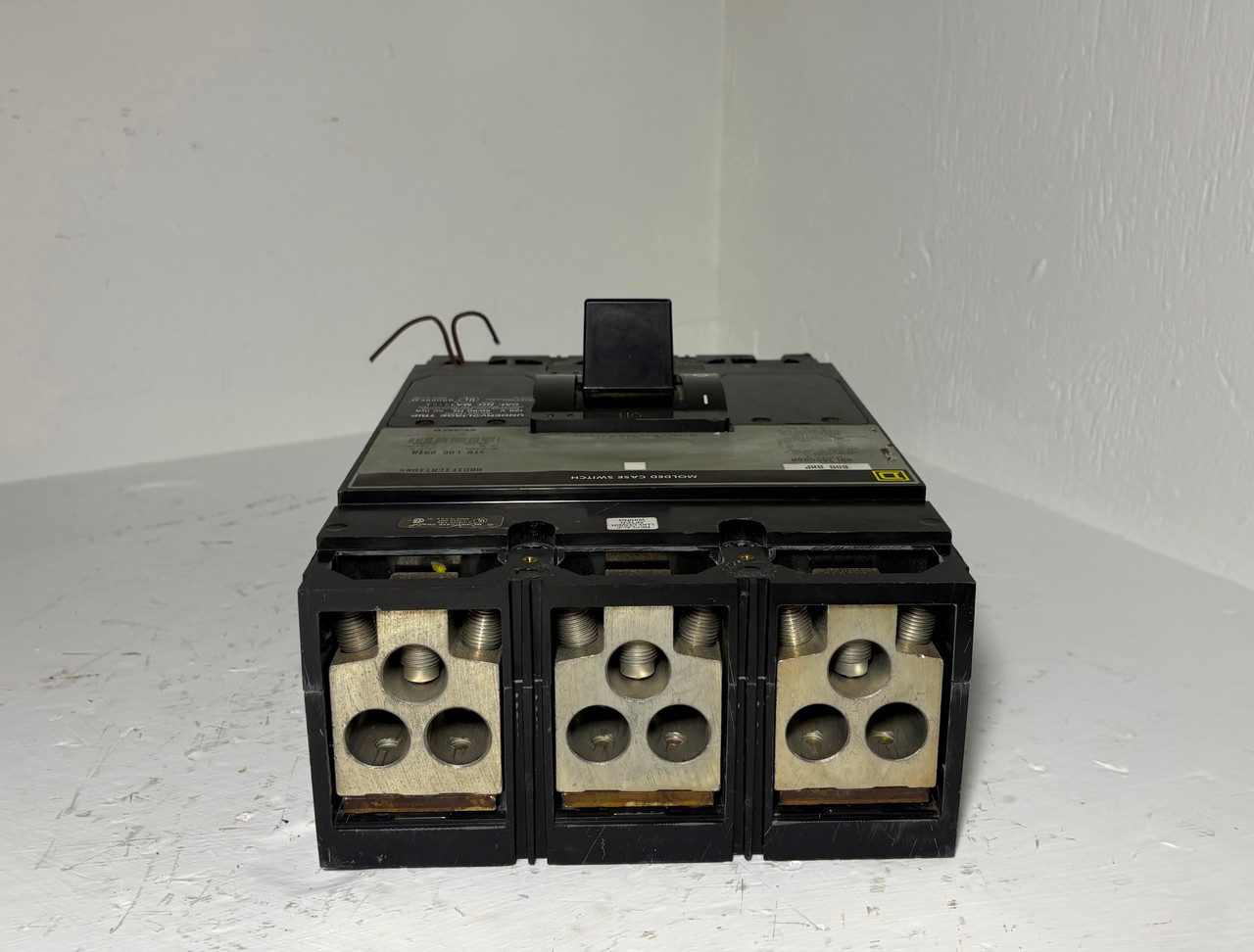 Square D MAL360008M 800A Molded Case Switch w/ UVR 600V 3 Pole Type MA 800 Amp (EM5567-6)