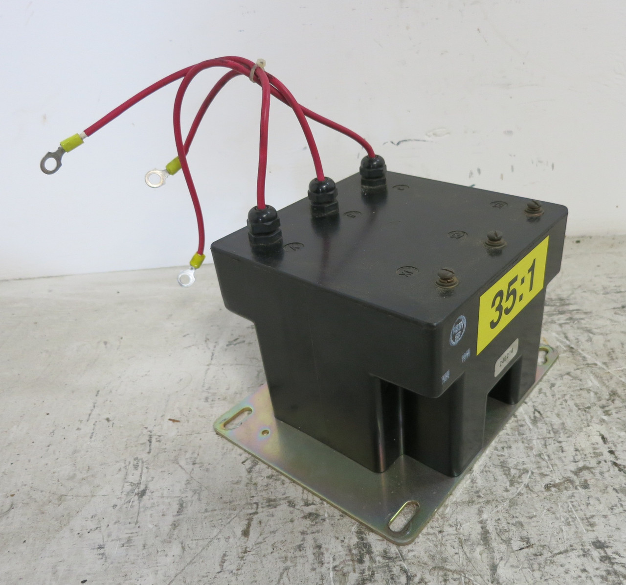 Westinghouse 9917D52H02 Potential Transformer 3PH 4200V Ratio 35:1 PT SJ (DW7421-1)