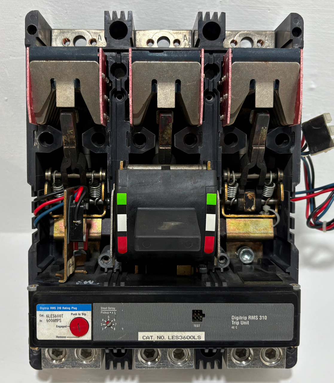 Westinghouse HLDB3600FT33W 600A Circuit Breaker w/ Aux & 600 Amp Plug HLDB 3P (EM5526-1)
