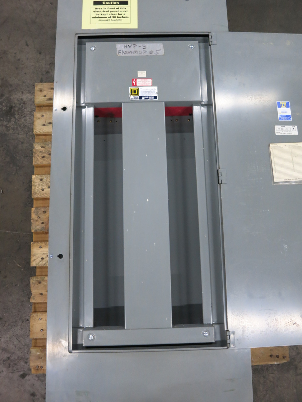 Square D HCN 400A 480V I-Line Breaker Panel Board 3PH 3W 400 Amp Main Lug MLO (DW7436-1)