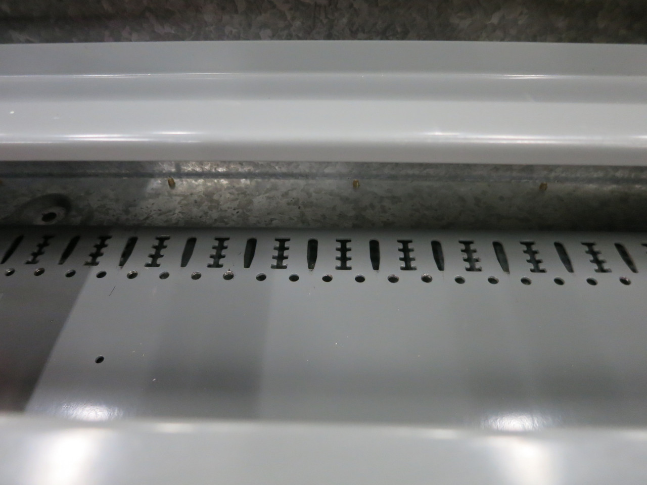 Square D HCN 400A 480V I-Line Breaker Panel Board 3PH 3W 400 Amp Main Lug MLO (DW7436-1)