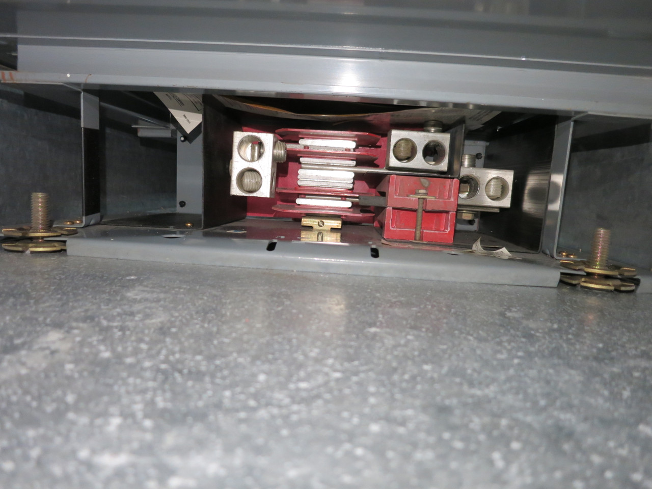 Square D HCN 400A 480V I-Line Breaker Panel Board 3PH 3W 400 Amp Main Lug MLO (DW7436-1)