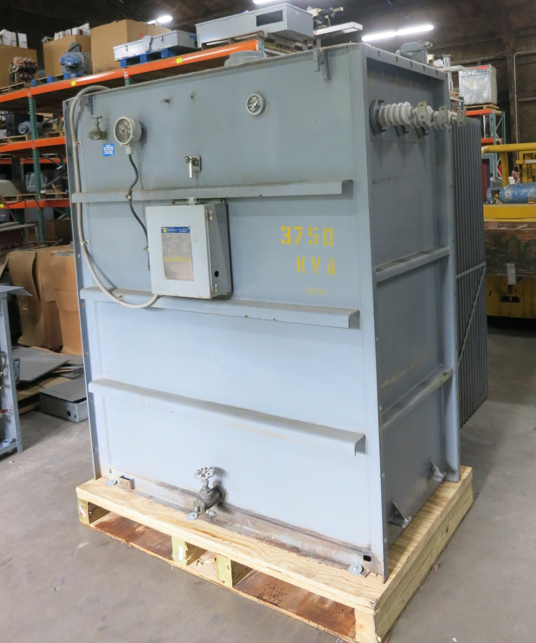 Square D 3750/4687 kVA 13200 Delta to 4160 Delta V 3PH Oil Filled Transformer (DW7442-1)