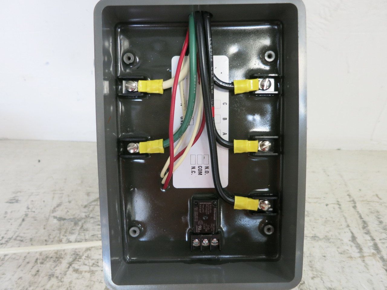 Liebert ACV120Y111RKEC AccuVar Transient Voltage Surge Suppressor 120/208V 3PH (DW7451-2)