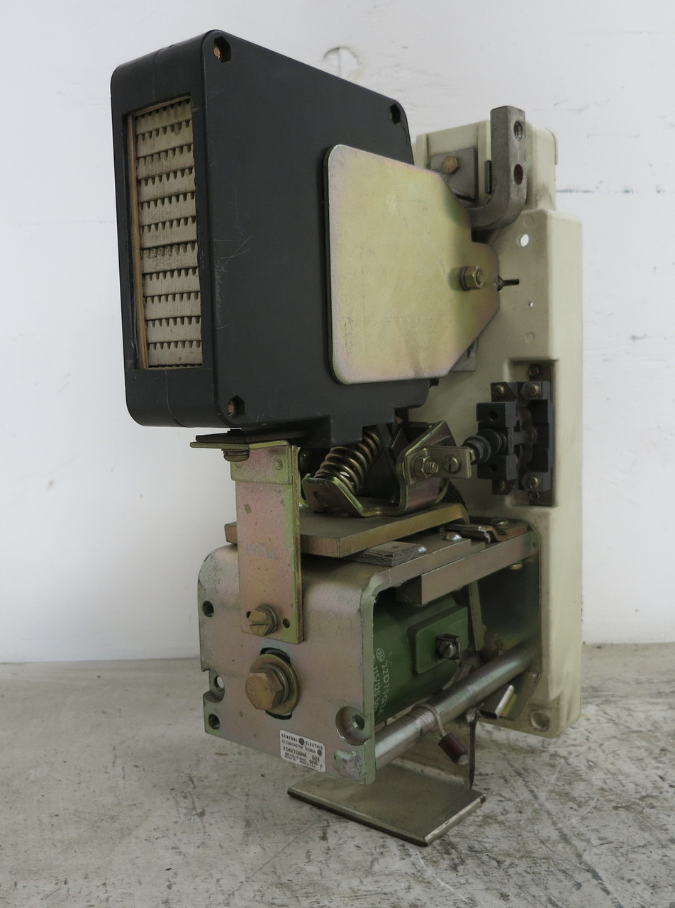 Image of GE DS303A104X106MAG01 900A DC Contactor 600V 120V Coil 22D75G3A DS303A 900 Amp