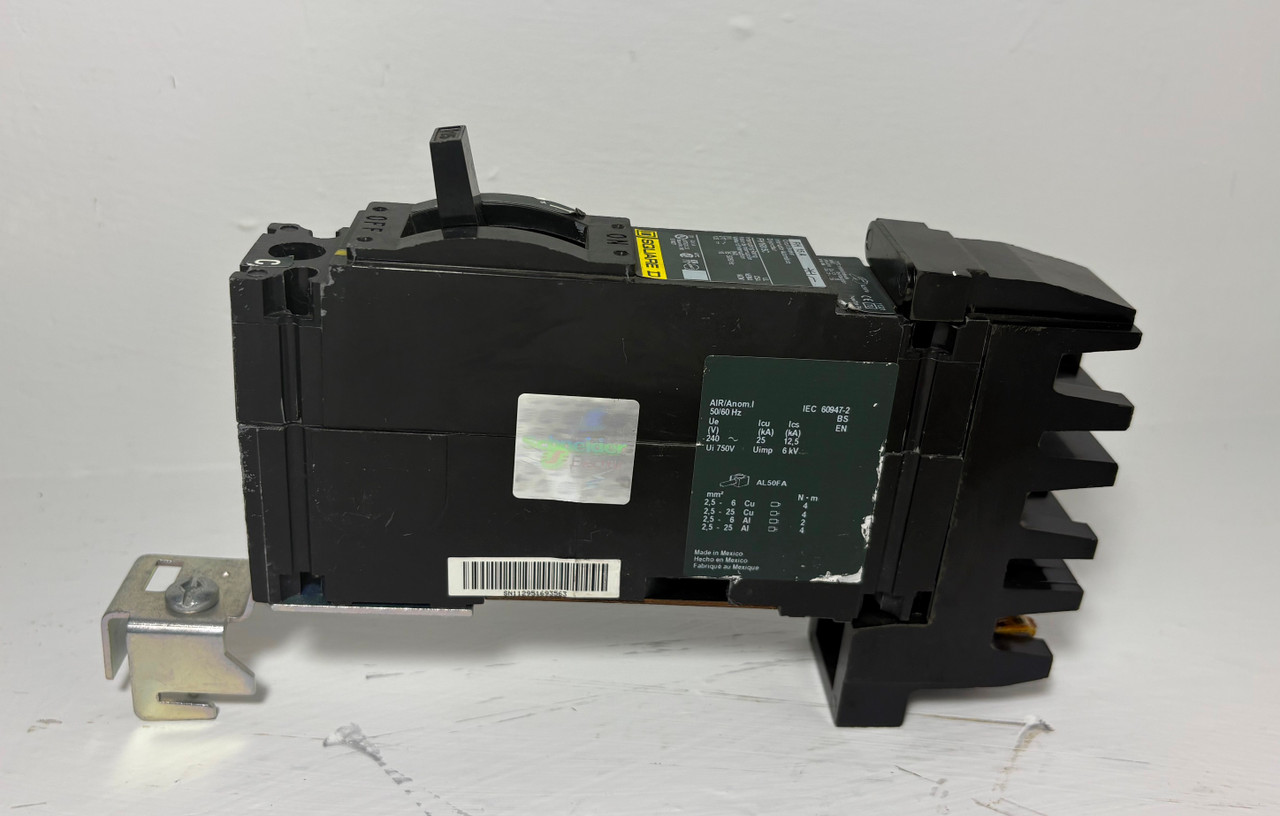 Square-D I-Line FH16015C 15A Circuit Breaker Green Label 277V FA 1 Pole 15 Amp (EM5585-75)