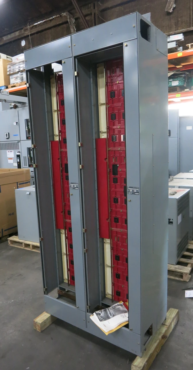 NEW Allen Bradley Centerline 2100 800/600A 2x MCC Section Motor Control Center (DW7465-1)