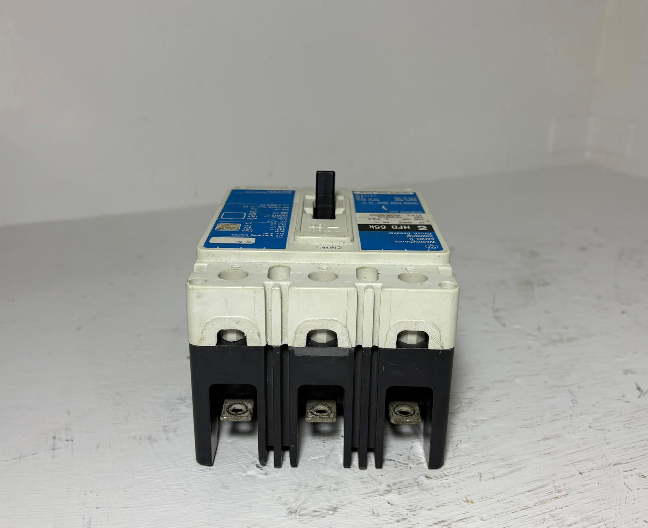 Westinghouse HFD3015L 15A Series C Circuit Breaker Matte Blue HFD3015 3P 15 Amp (EM5593-1)
