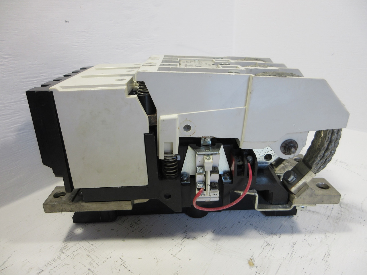 Westinghouse A201K6CAZ1 Size 6 Contactor 540/600 Amps 3PH 600V Model J (CHIPPED) (AH0656-1)