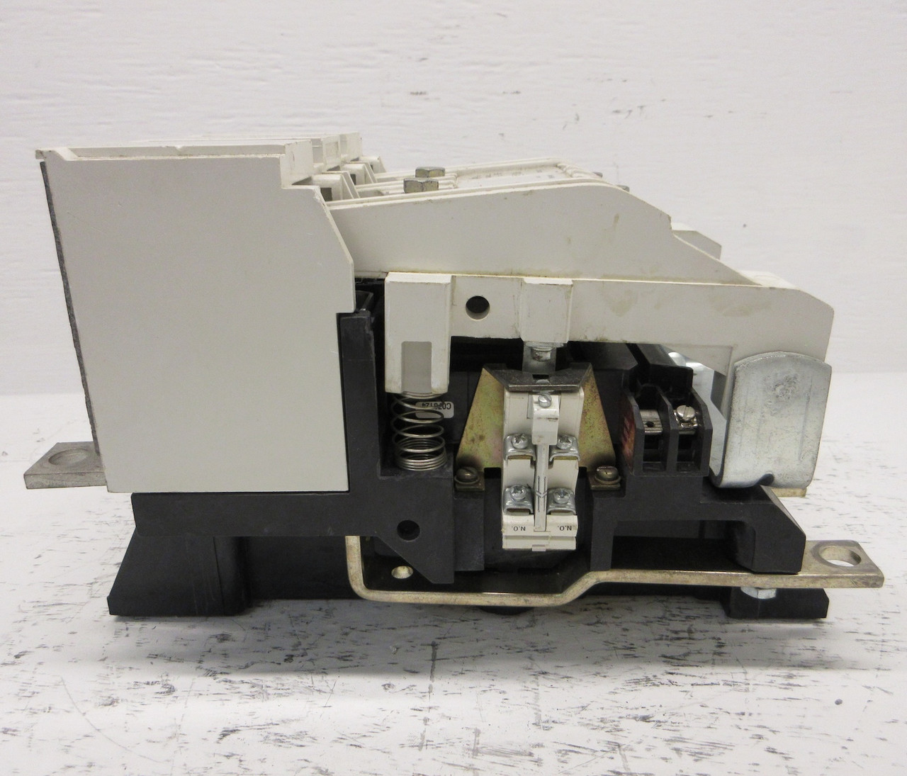 Cutler-Hammer A201K5CA Size 5 Motor Contactor Mod J 120V Coil 270/300A 3PH 600V (AH0657-2)