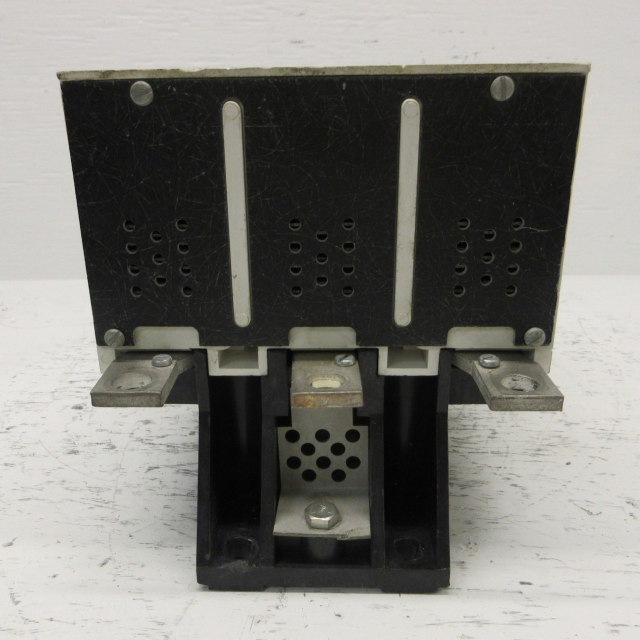 Cutler-Hammer A201K5CA Size 5 Motor Contactor Mod J 120V Coil 270/300A 3PH 600V (AH0657-2)