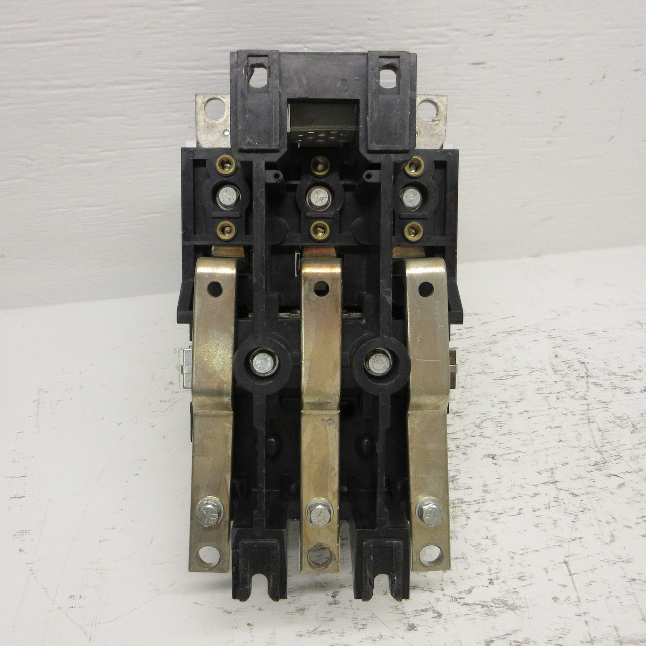 Cutler-Hammer A201K5CA Size 5 Motor Contactor Mod J 120V Coil 270/300A 3PH 600V (AH0657-2)