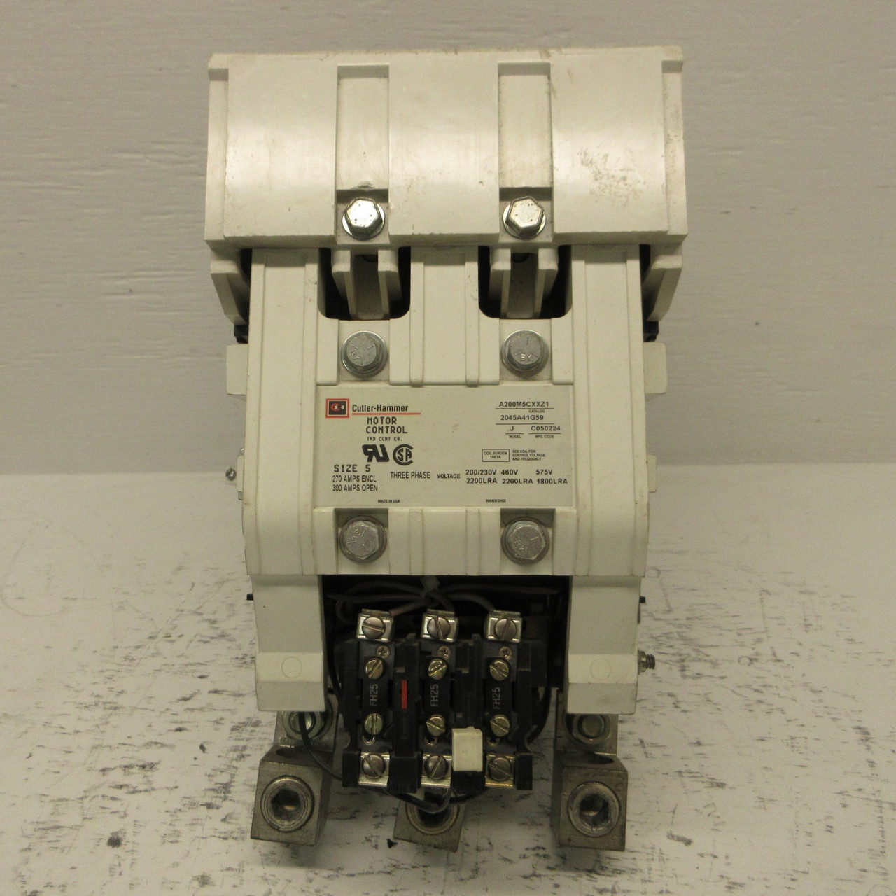 Cutler-Hammer A200M5CXXZ1 Size 5 Motor Starter 480V Coil Model J 270/300 Amps CH (AH0659-1)