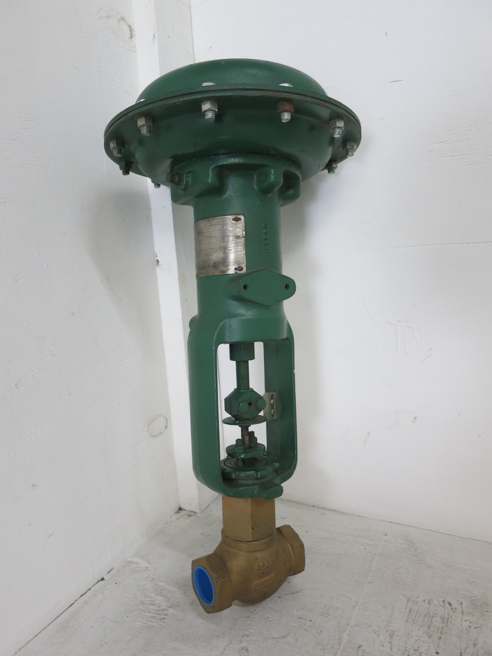 Image of Fisher Controls 667GS Actuator Size 30 Body Type EZ Valve Size 1.25 316SS