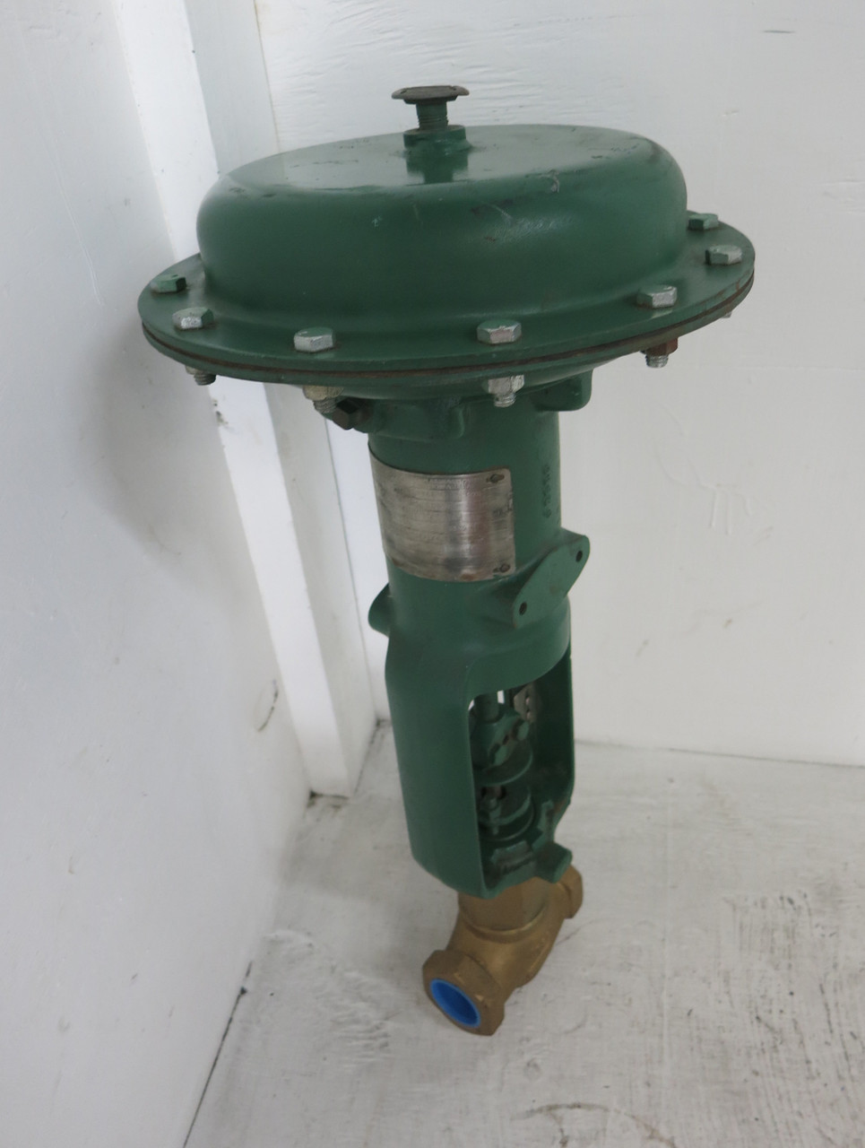 Fisher Controls 667GS Actuator Size 30 Body Type EZ Valve Size 1.25 316SS (DW7480-1)