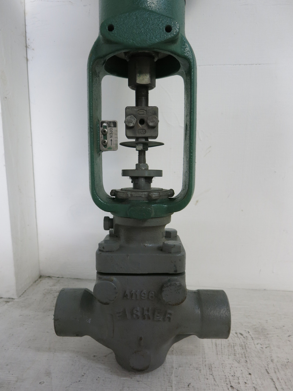 Fisher Controls 667 Actuator Size 30 Body Type EZ Valve Size 1 416SST Bench 9-15 (DW7478-1)