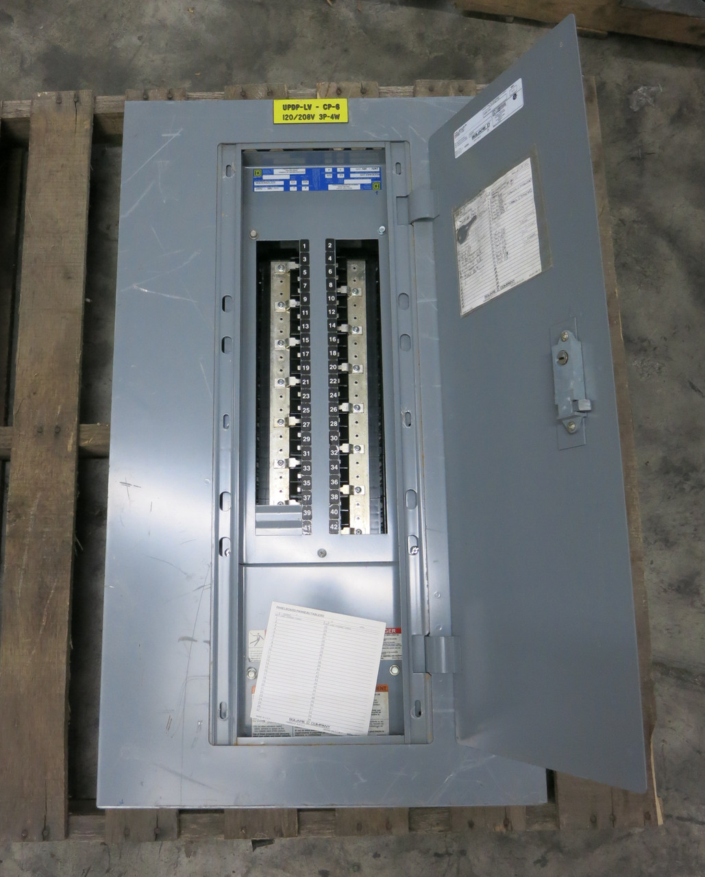 Square D 225A NQOD442L225 Breaker Panel Board MLO Main Lug 240V 3PH 4W 225 Amp (AH0207-1)