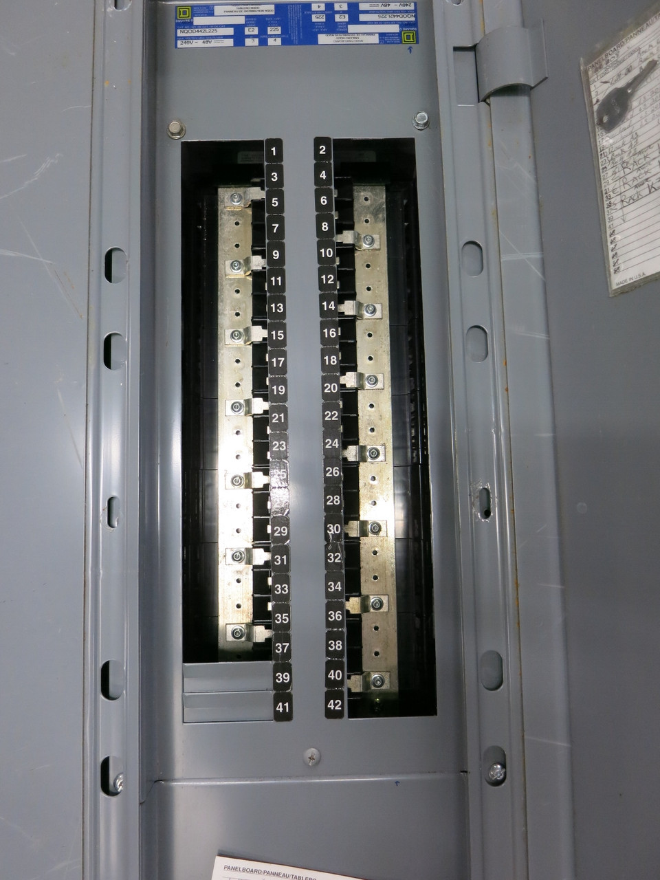 Square D 225A NQOD442L225 Breaker Panel Board MLO Main Lug 240V 3PH 4W 225 Amp (AH0207-1)