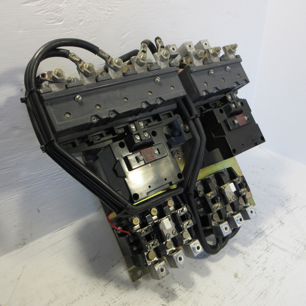 Image of Allen Bradley 715X-EOD12 2 Speed Starter Size 4 120V Coil 100HP Ser K 715X-E0D12