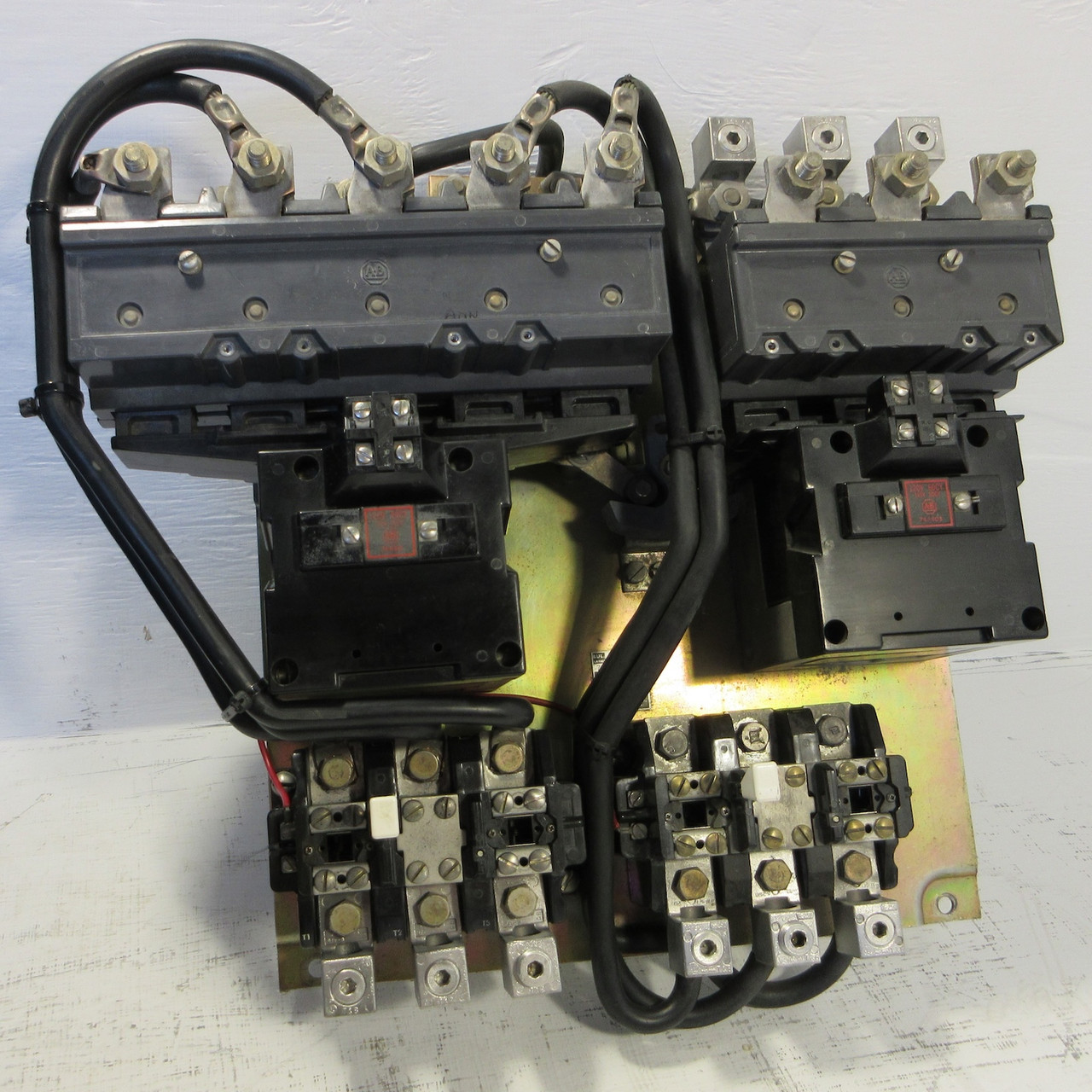 Allen Bradley 715X-EOD12 2 Speed Starter Size 4 120V Coil 100HP Ser K 715X-E0D12 (AH0660-1)