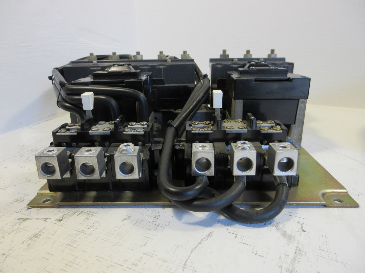 Allen Bradley 715X-EOD12 2 Speed Starter Size 4 120V Coil 100HP Ser K 715X-E0D12 (AH0660-1)