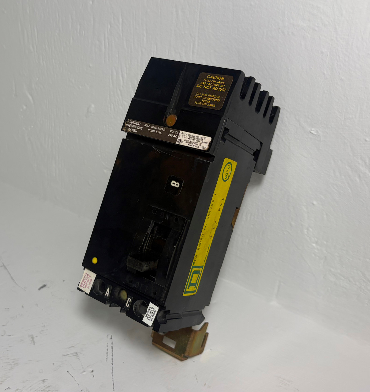 Square D I-Line FA22020AC 20A 2P Circuit Breaker 240V FA 2 Pole 20 Amp FA22020 (EM5603-1)