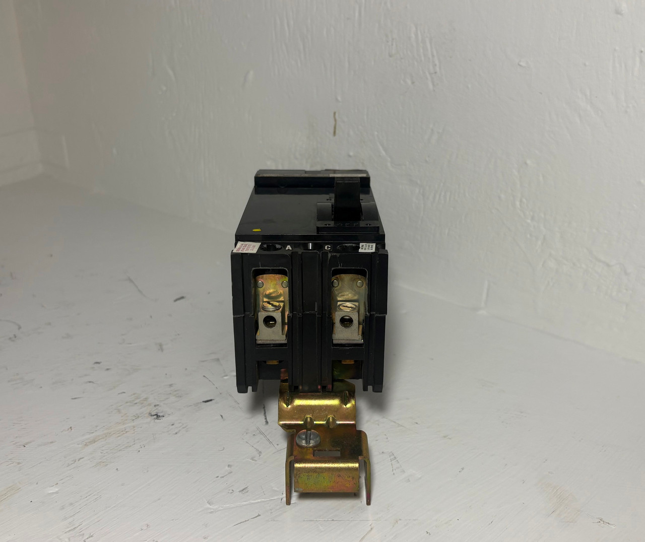 Square D I-Line FA22020AC 20A 2P Circuit Breaker 240V FA 2 Pole 20 Amp FA22020 (EM5603-1)