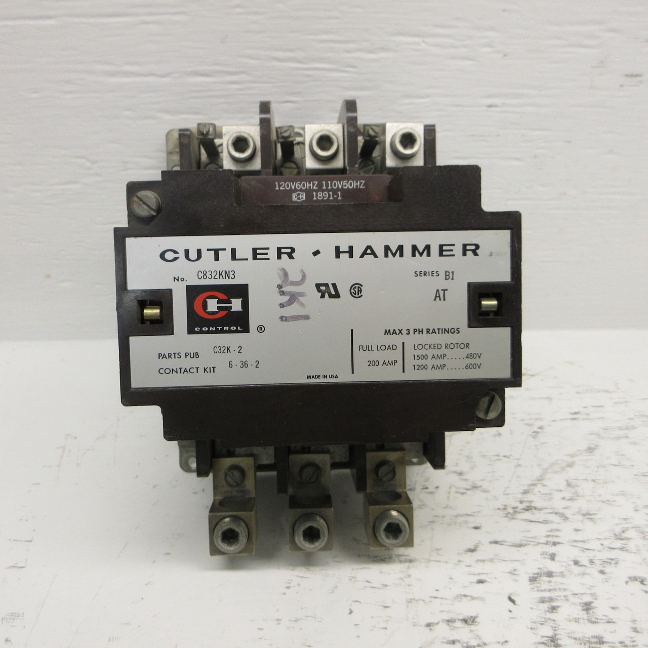 Cutler Hammer C832KN3 Motor Contactor 1891-1 120V Coil 3PH Series B1 200 Amp 3P (AH0661-1)