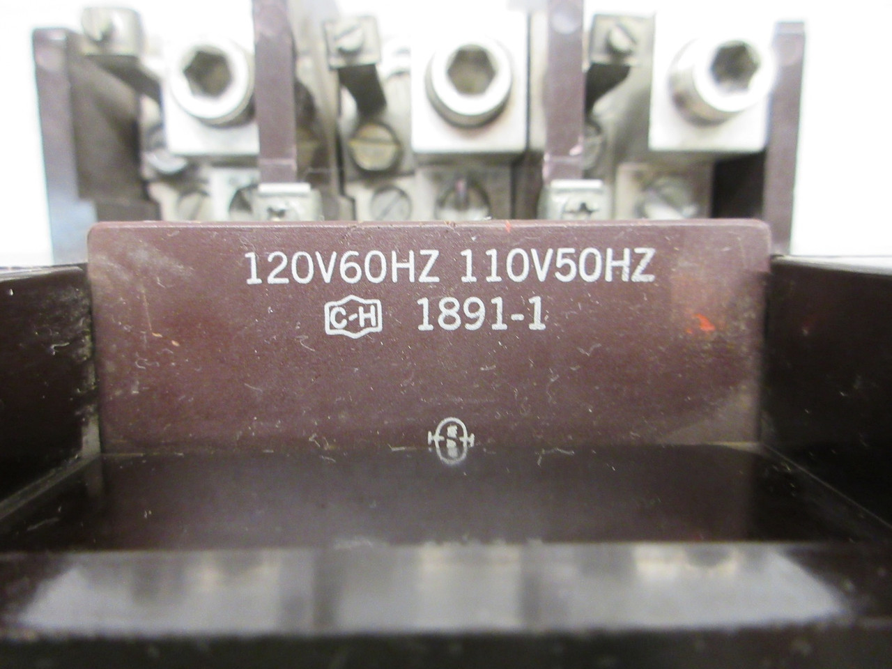 Cutler Hammer C832KN3 Motor Contactor 1891-1 120V Coil 3PH Series B1 200 Amp 3P (AH0661-1)