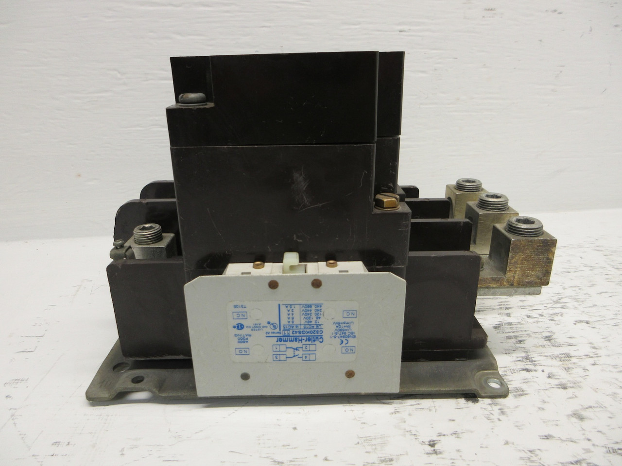 Cutler Hammer C832KN3 Motor Contactor 1891-1 120V Coil 3PH Series B1 200 Amp 3P (AH0661-1)