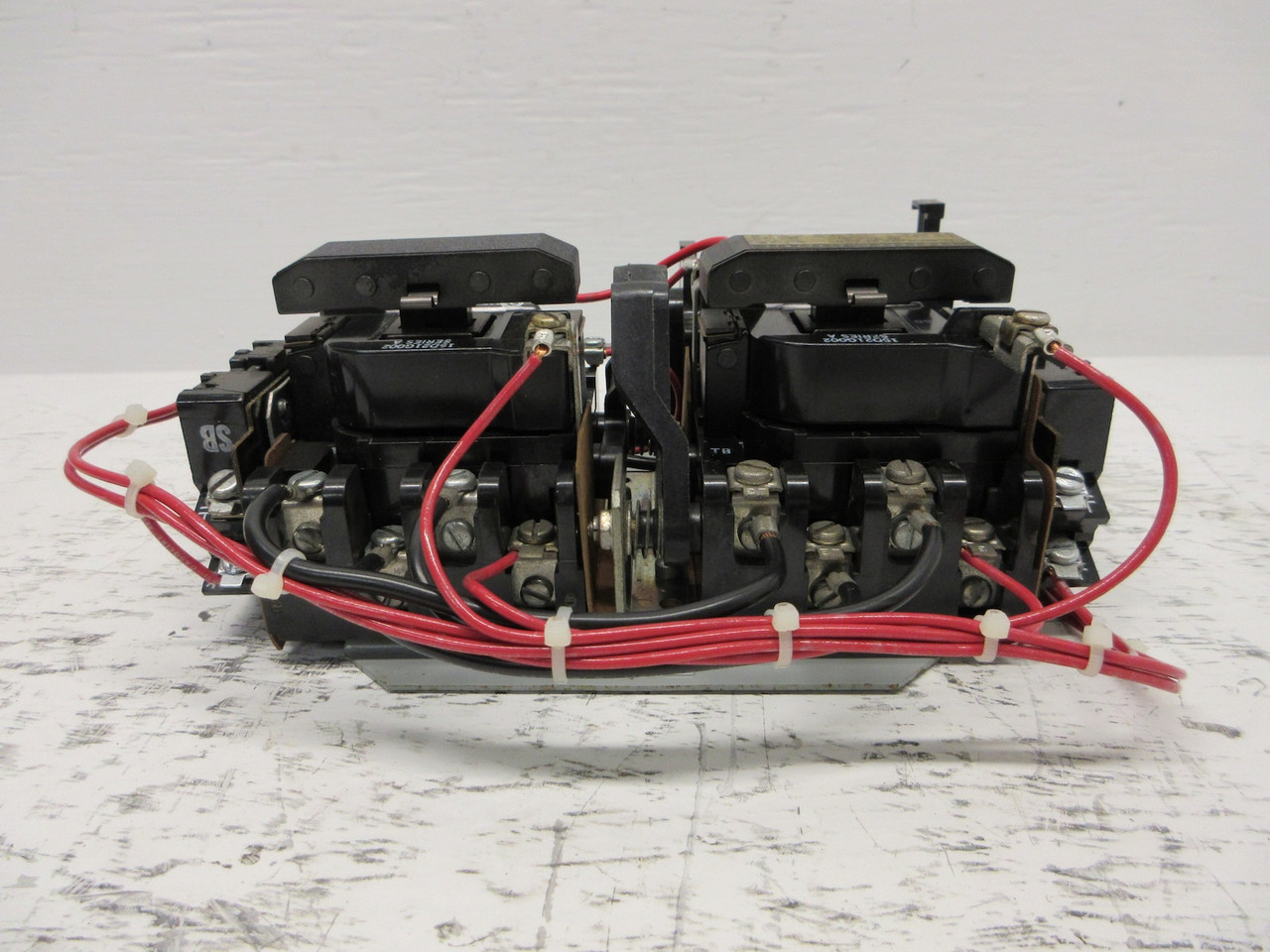 GE CR309D0**FABA Size 2 Reversing Starter 45A 600V 120V Coil 45 Amp Sz2 CR309DO (AH0666-1)