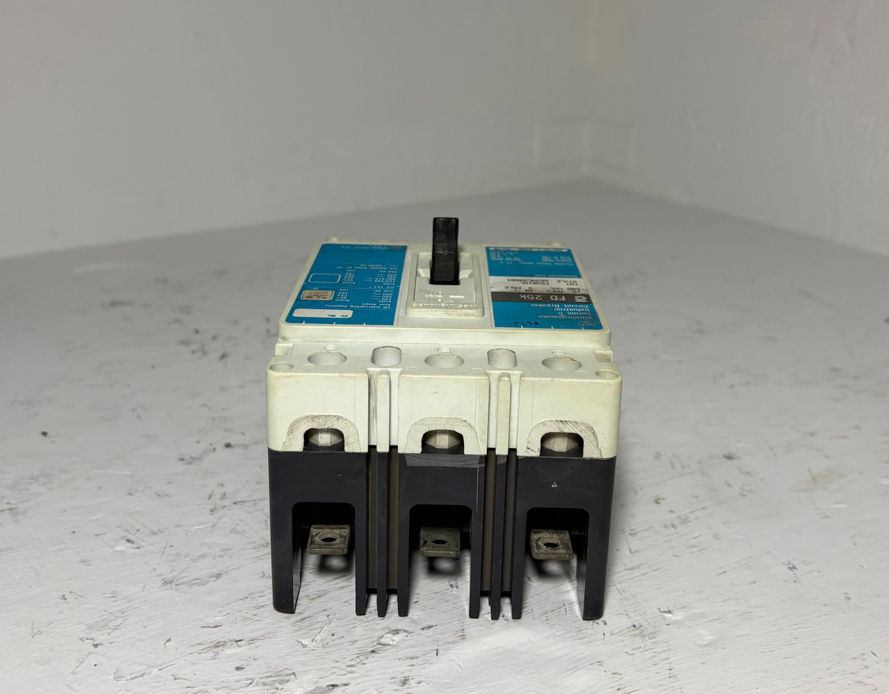 Westinghouse FD3015L 15A Series C Circuit Breaker Matte Blue FD3015 3P 15 Amp (EM5613-1)