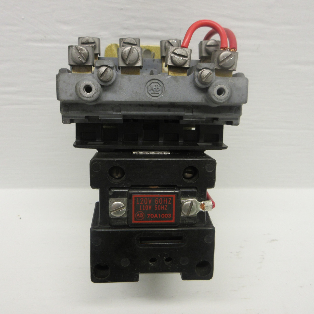 Allen Bradley 40100-418-02 NEMA Size 0 Contactor 18 Amp 600VAC 5HP 120V Coil 18A (AH0693-2)
