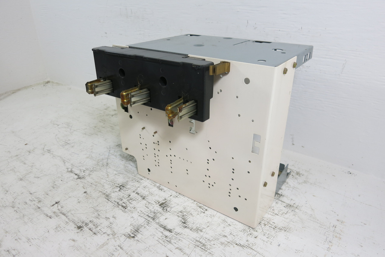 Allen Bradley 2100 Centerline 40A Breaker Feeder 12" MCC Bucket 40 Amp HFD3040L (BJ1039-1)