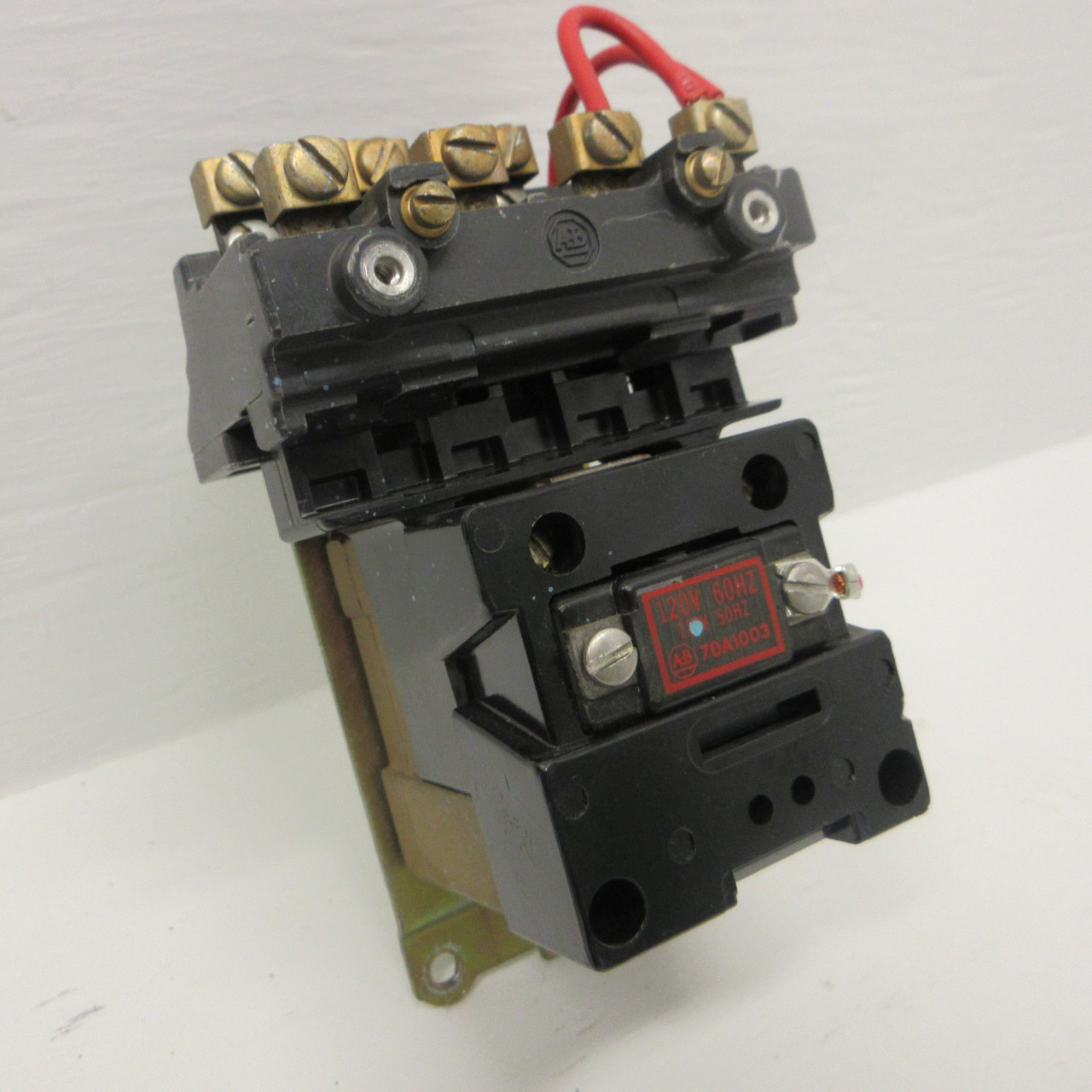 Allen Bradley 702-AODX1 NEMA Size 0 Contactor 18 Amp 600VAC 5HP 120V Coil 18A AB (AH0694-3)