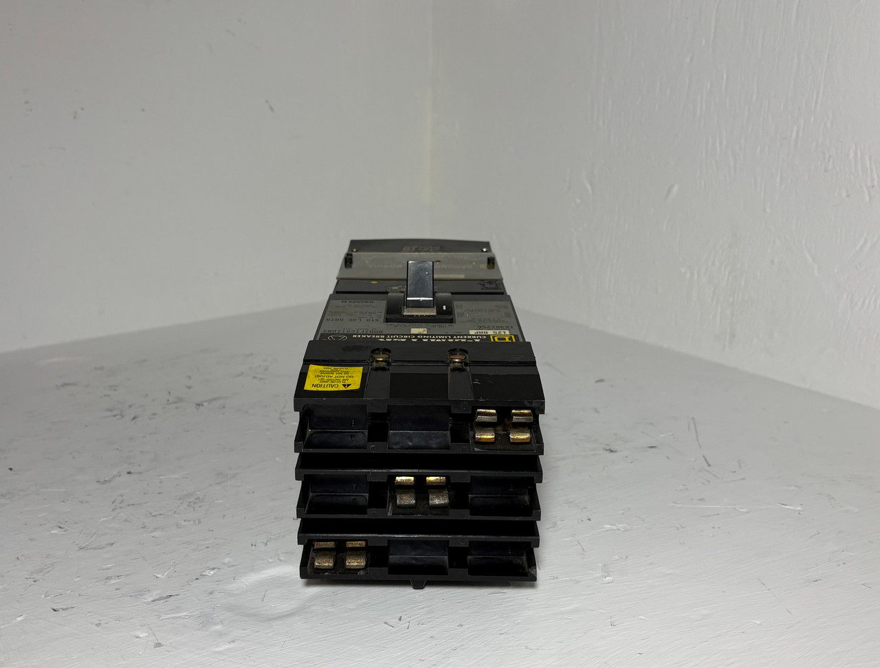 Square D I-Line IK36125G 125A Circuit Breaker 3P 125 Amp Ground Fault GFM250KKZ3 (EM5616-1)